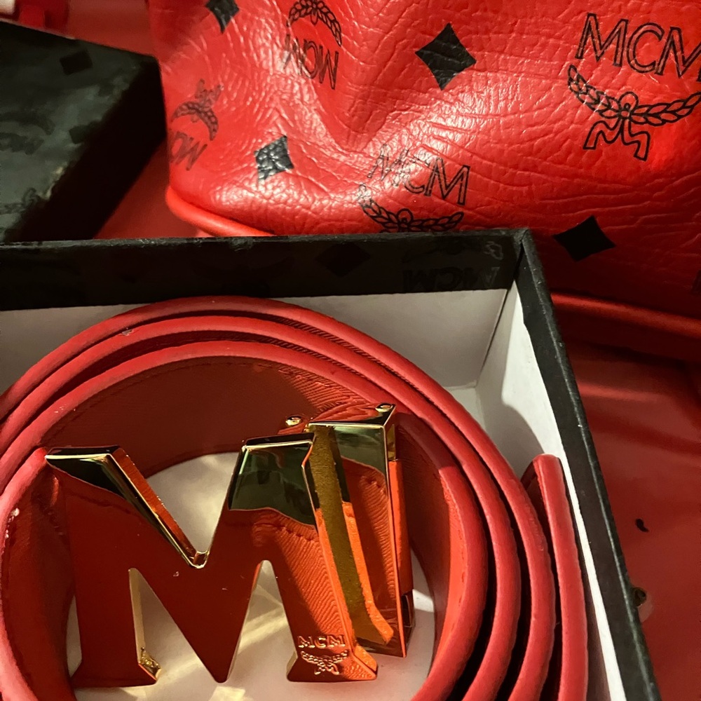 MCM.  RED. READY FOR. VALENTINES DAY.  🙊❤️❤️❤️💗💗💗💗❤️💕❤️